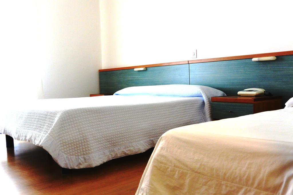 Hotel Antoniana Caorle Quarto foto
